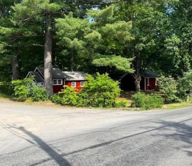 Town of Marbletown Casa | Schoolhouse No. 11 * Hudson Valley Upstate Getaway