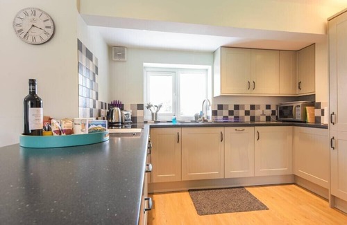 Alnmouth Cabaña | SCHOONER COURT NO1, pet friendly, country holiday cottage in Alnmouth