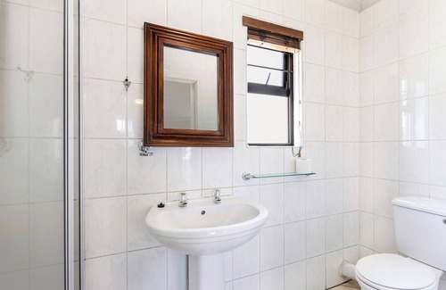 Pretoria Casa | Schoongezich Guesthouse