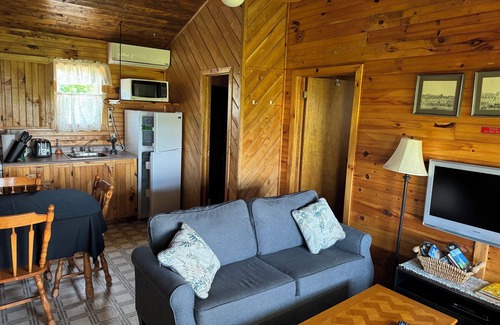 Summerside Cabaña | Schurmans Shore Waterfront Cottage #9