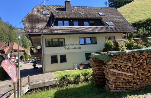 Sankt Maergen Apartamento | Schwarzwald Ferienwohnung im Ruhigem Tal