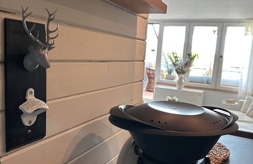 Sasbachwalden Apartamento | 'Schwarzwaldlodge Zeitlos' with Mountain View, Private Terrace and Wi-Fi