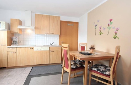 Zillertal Apartamento | Schweiberer by Interhome