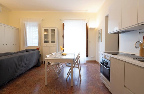 Scilla Apartamento | Scilla appartamento marina grande (40mt dal mare ) appartamento Filicudi