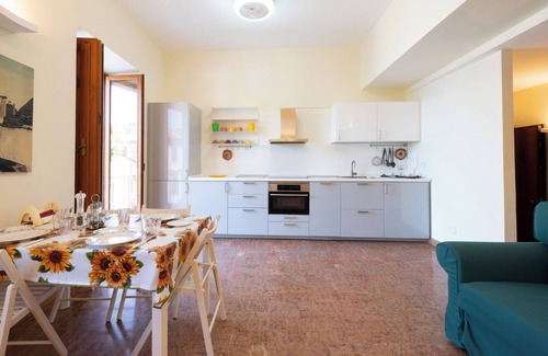 Scilla Apartamento | Scilla appartamento Marina Grande solo 40 mt dal mare (appartamento Lipari)