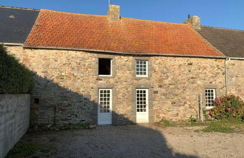 Les Pieux Casa | SCIOTOT - Bord de mer - La petite maison