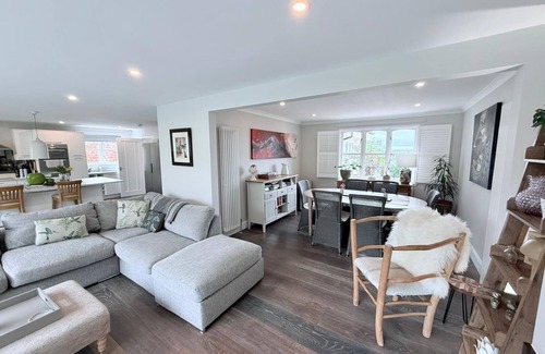 North Berwick Casa | Scotlands most loved costal town-4 bed detached home and garden. Golf, beaches