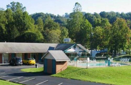 Maggie Valley Hotel | Scottish Inn Maggie Valley