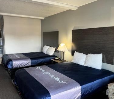 Locust Grove Hotel | Scottish Inns - Locust Grove