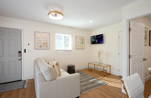 New Papago Parkway Casa | Scottsdale - 631 N 74th Pl
