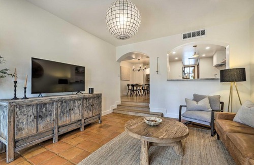 Alamos Apartamento | Scottsdale Condo with Pool Access, Near Old Town!
