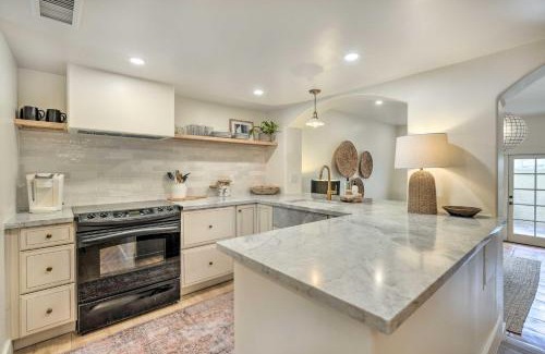 Alamos Apartamento | Scottsdale Condo with Pool Access, Near Old Town!
