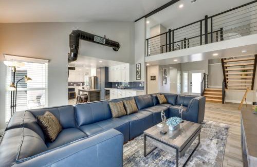Central Scottsdale Casa | Scottsdale Oasis with Pool and Putting Green!