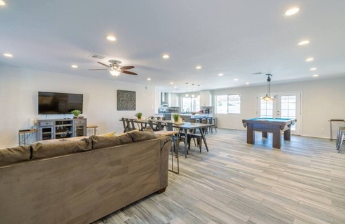 Village Grove Casa | Scottsdale Palms | Pool+Spa+Putting+Fire Pit+MORE!