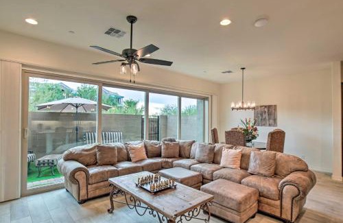 North Scottsdale Casa | Scottsdale Townhome with Pool Access and Private Patio