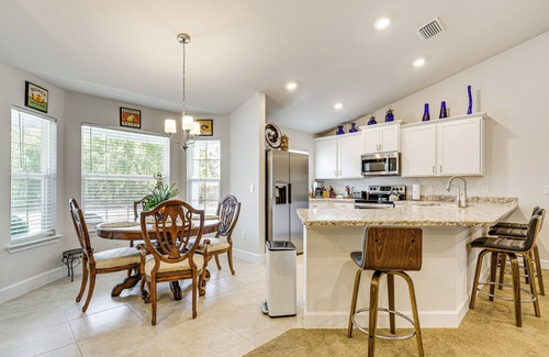 Candler Casa | Screened Lanai: Relaxing Retreat in Ocala!