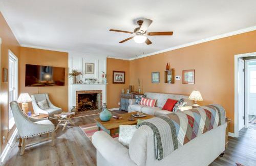 Ashford Casa | Screened Porch Peaceful Country Escape in Ashford