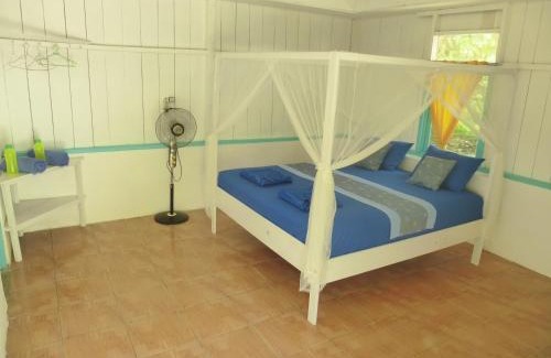 Waisai Complejo | Scuba Republic Beach Bungalows
