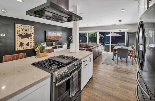 San Carlos Casa | SD Family Getaway Pool Spa near Lake and Trails