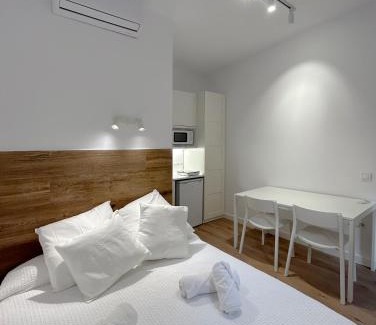 Terrassa Apartamento | SD Habitación céntrica con baño y Kitchenette