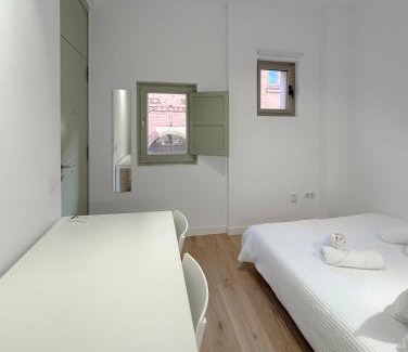 Terrassa Apartamento | SD Habitación céntrica con baño y Kitchenette
