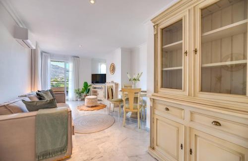 Nueva Andalucia Apartamento | Señorio de Aloha in Puerto Banus
