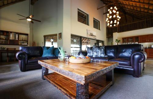 Kruger National Park Cabina | Senalala Safari Lodge