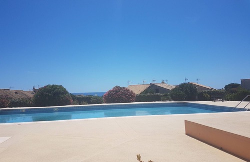 Saint-Pierre-la-Mer Casa | Sea and pool in nature park 2