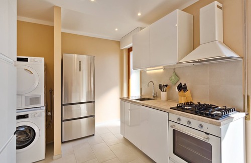 Ospedaletti Apartamento | Sea, beach and our 'La Liberta' vacation apartment - perfect for your vacation!