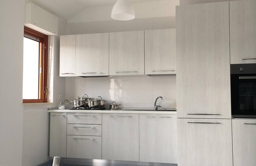 Martinsicuro Apartamento | Recién reformado a 400 metros del mar.