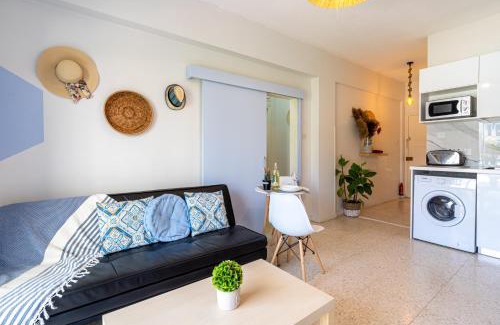 Pyla Apartamento | Sea Breeze 1-BR Apt in Pyla