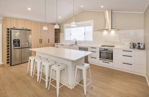 Broadwater Casa | BRISA DEL MAR - Beachside Family Haven