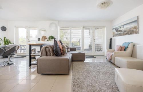Bournemouth City Centre Apartamento | Sea Breeze - Close to Bournemouth Beach and Seafront