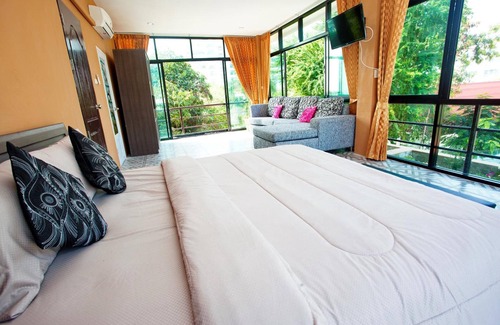 Cha-am Casa | Sea Breeze Guest House