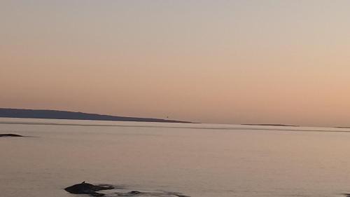 Lettermullan Apartamento | Sea breeze house
