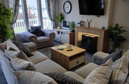 Skegness Otro | Sea Breeze, Luxury Lodge, Parkdean Resort Southview, Skegness, Dog Friendly