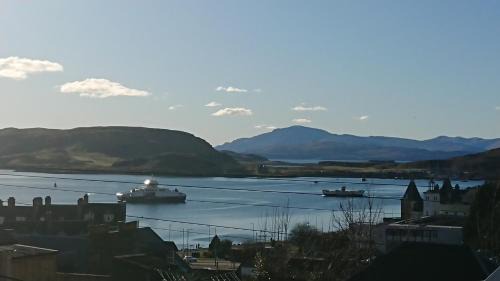 Oban Casa | Sea Breezes