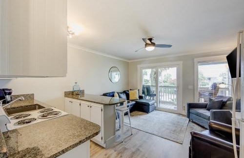 Isle of Palms Apartamento | Sea Cabin 121-B