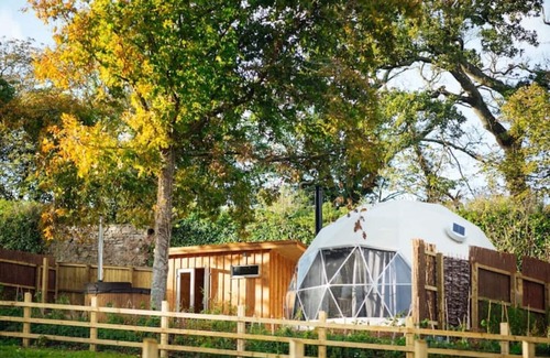 Lawrenny Cabina | Sea Campion - Luxury Dome with private hot tub, 15 mins from beaches