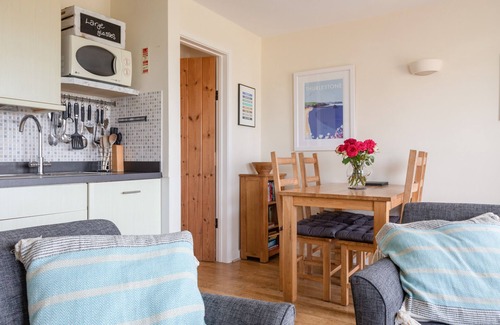 Burgh Island Cabaña | SEA CAMPION, pet friendly, character holiday cottage in Thurlestone