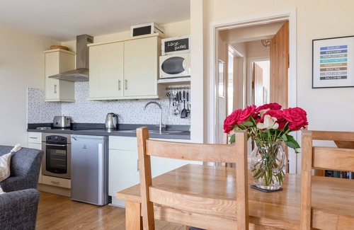 Burgh Island Cabaña | SEA CAMPION, pet friendly, character holiday cottage in Thurlestone