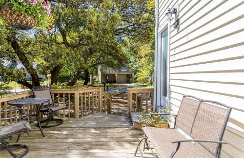 Kill Devil Hills Apartamento | Sea Cave, OBX gem, private studio, couple's nest!
