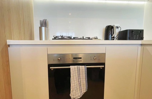Hurstville Apartamento | Sea & City View 2BR @ Hurstville