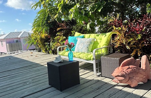 Green Turtle Cay Casa | Sea cottage 2/1 in white sound on GTC Abaco Bahamas full kitchen, AC & WiFi
