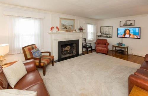 Northeast Virginia Beach Casa | Sea Dog - Resort Area VB