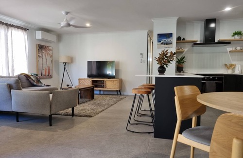 Moffat Beach Casa | Sea Esta @ Moffat Beachside, Pet friendly, quiet street, adjacent to park.