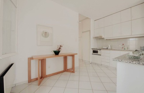 Lavreotiki Apartamento | Sea-Front House with private beach, Sounio