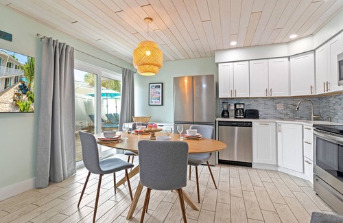 Siesta Key Village Casa | Sea Foam | Pet Friendly, Located in Siesta Key Village, Steps to Siesta Key Beach!