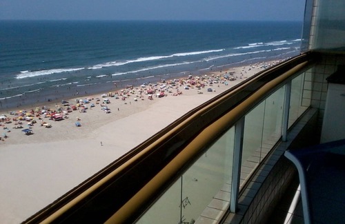 Aviacao Apartamento | FRENTE MAR CHURRASQUEIRA 3 SUITES - 2 GARAJES -INTERNET -TV A CABLE