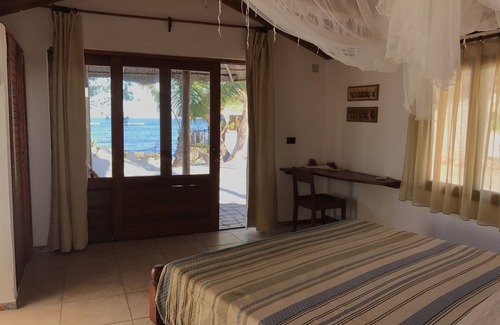 Andavadoaka Hotel | Bungalow frente al mar y chef italiano